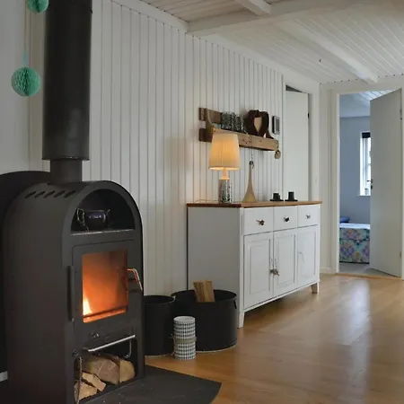 Three-bedroom Holiday In Ulfborg